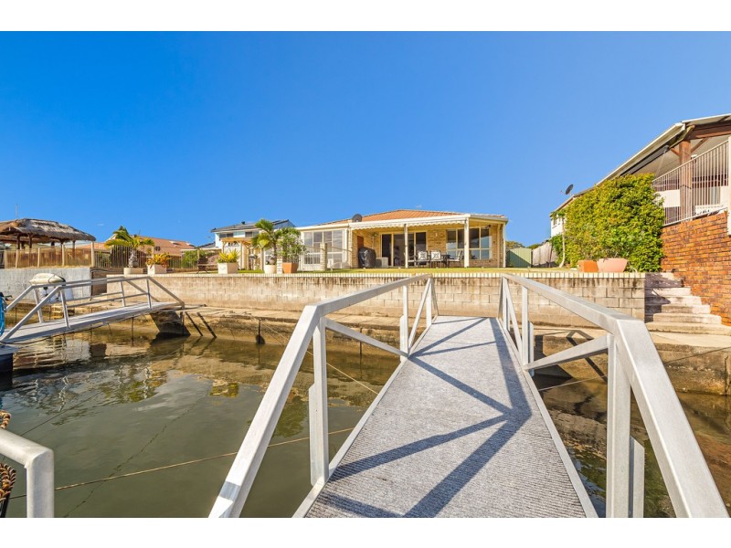 1/75 Phoenix Avenue, Bongaree QLD 4507