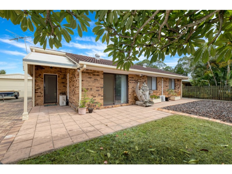 5 Rowan Lane, Ningi QLD 4511