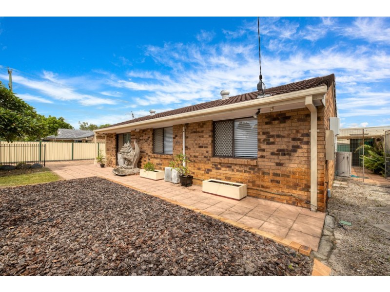 5 Rowan Lane, Ningi QLD 4511