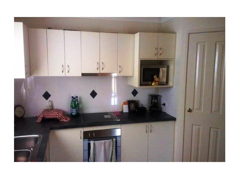 18 Cumming Street, Bongaree QLD 4507