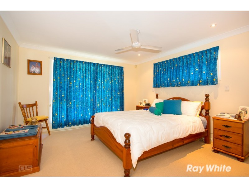 18 Hall Avenue, Bongaree QLD 4507