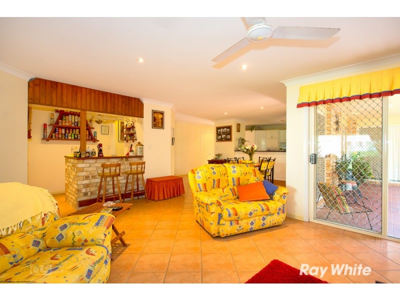 18 Hall Avenue, Bongaree QLD 4507