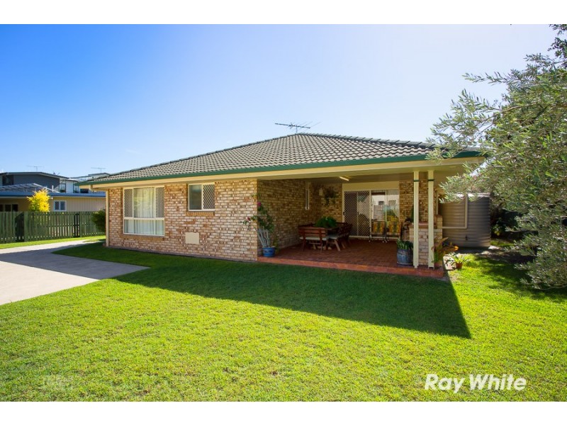 18 Hall Avenue, Bongaree QLD 4507