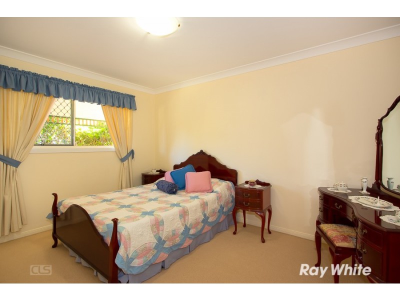 18 Hall Avenue, Bongaree QLD 4507