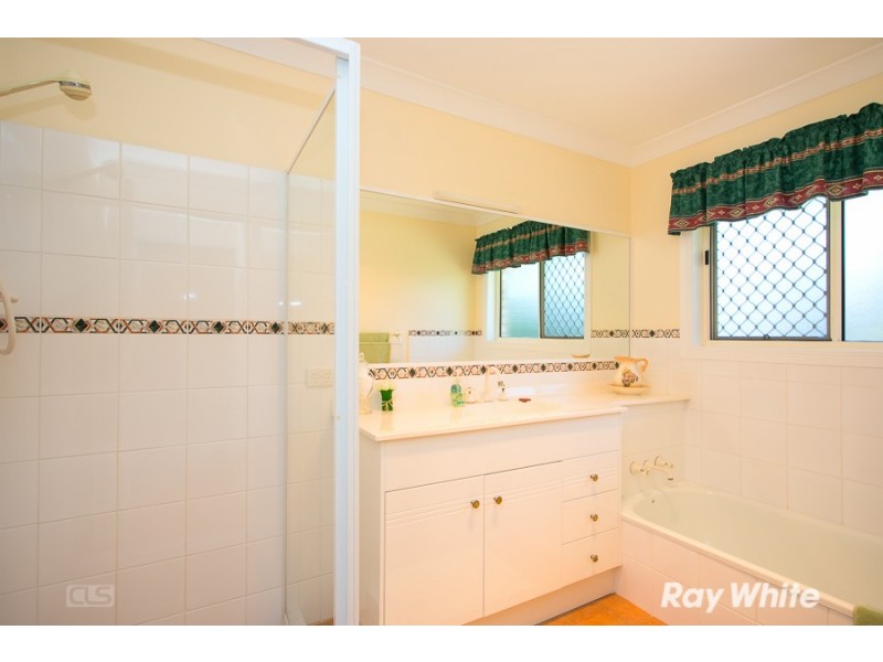 18 Hall Avenue, Bongaree QLD 4507