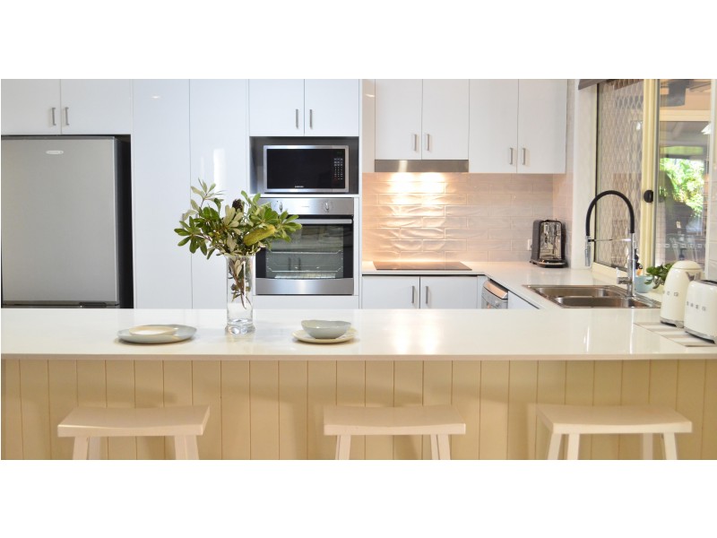 53 Carpenter Way, Sandstone Point QLD 4511