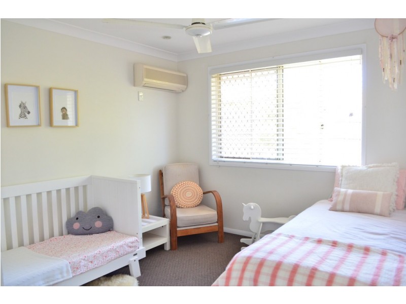 53 Carpenter Way, Sandstone Point QLD 4511