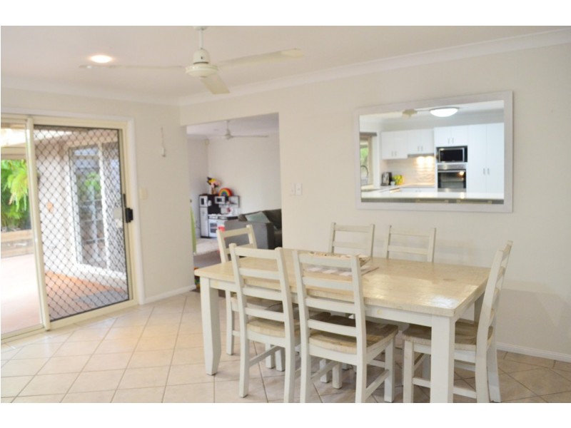 53 Carpenter Way, Sandstone Point QLD 4511