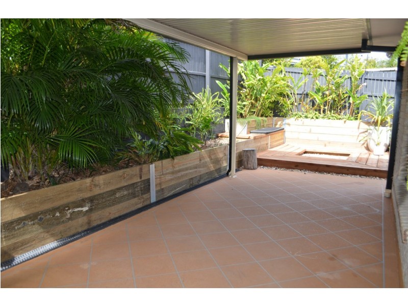 53 Carpenter Way, Sandstone Point QLD 4511