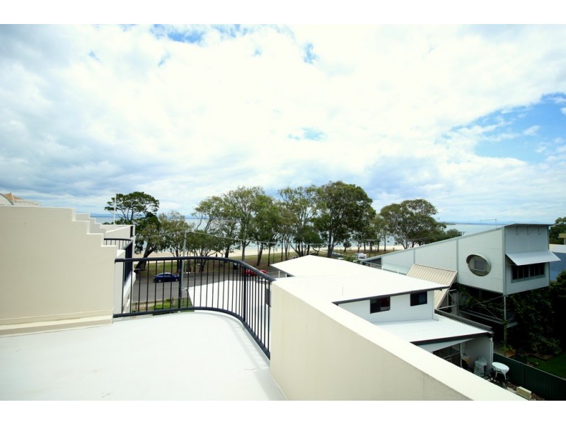 10/27 South Esplanade, Bongaree QLD 4507