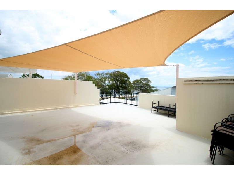 10/27 South Esplanade, Bongaree QLD 4507