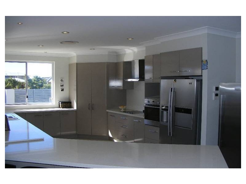 5 Blueberry Street, Banksia Beach QLD 4507