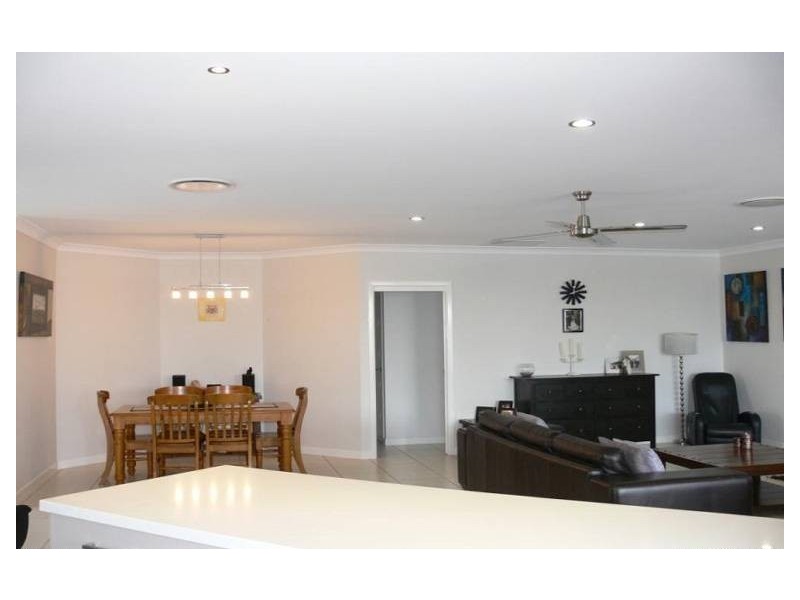 5 Blueberry Street, Banksia Beach QLD 4507