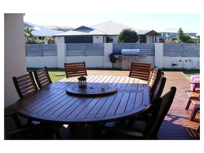 5 Blueberry Street, Banksia Beach QLD 4507