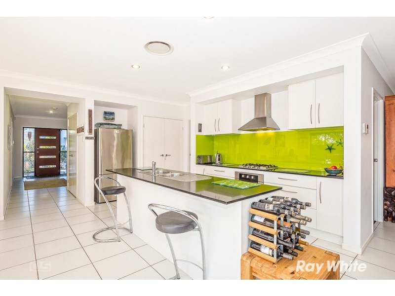 33 Dunebean Drive, Banksia Beach QLD 4507