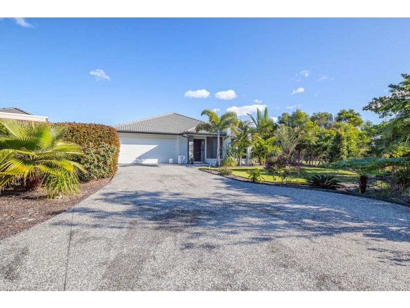 33 Dunebean Drive, Banksia Beach QLD 4507