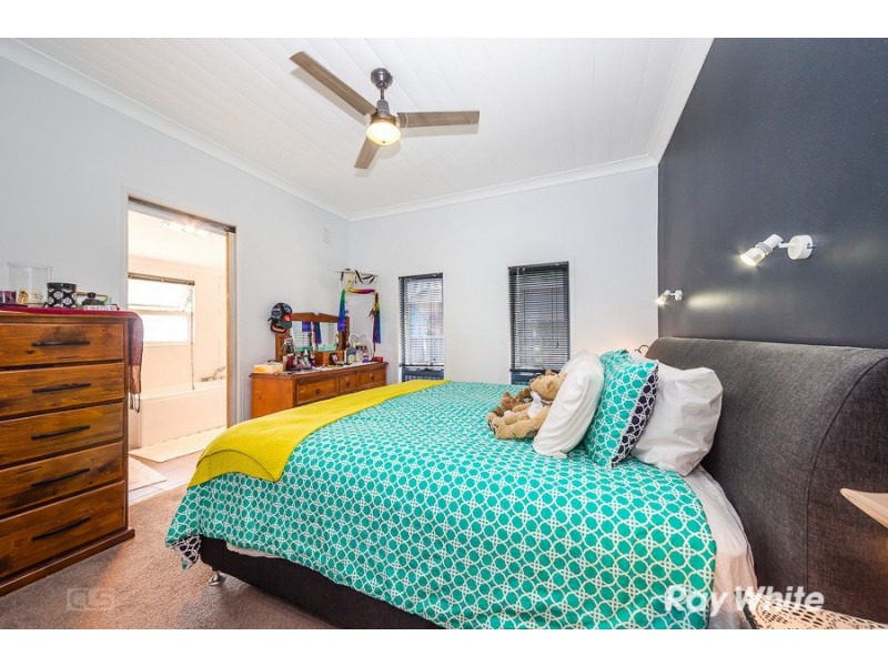 10 Cumming Street, Bongaree QLD 4507