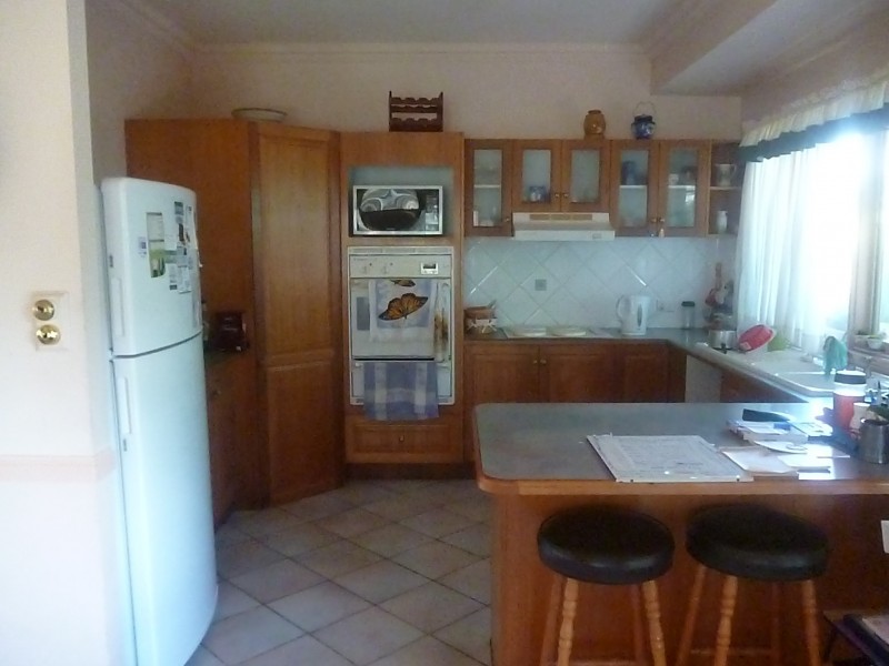 2 Trent Court, Sandstone Point QLD 4511