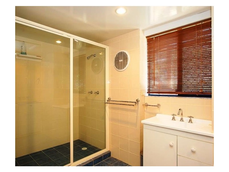 13 Kangaroo Avenue, Bongaree QLD 4507