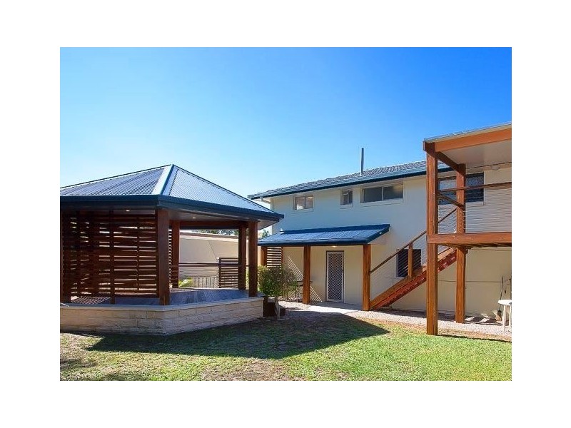 13 Kangaroo Avenue, Bongaree QLD 4507