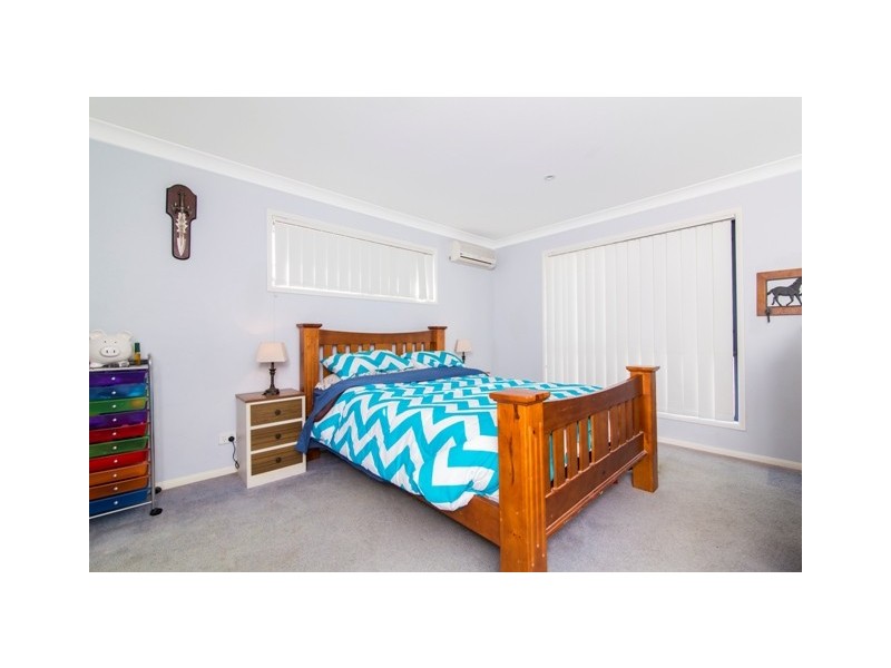 34 Reeders Street, Sandstone Point QLD 4511