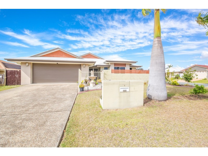 5 Reeders Street, Sandstone Point QLD 4511