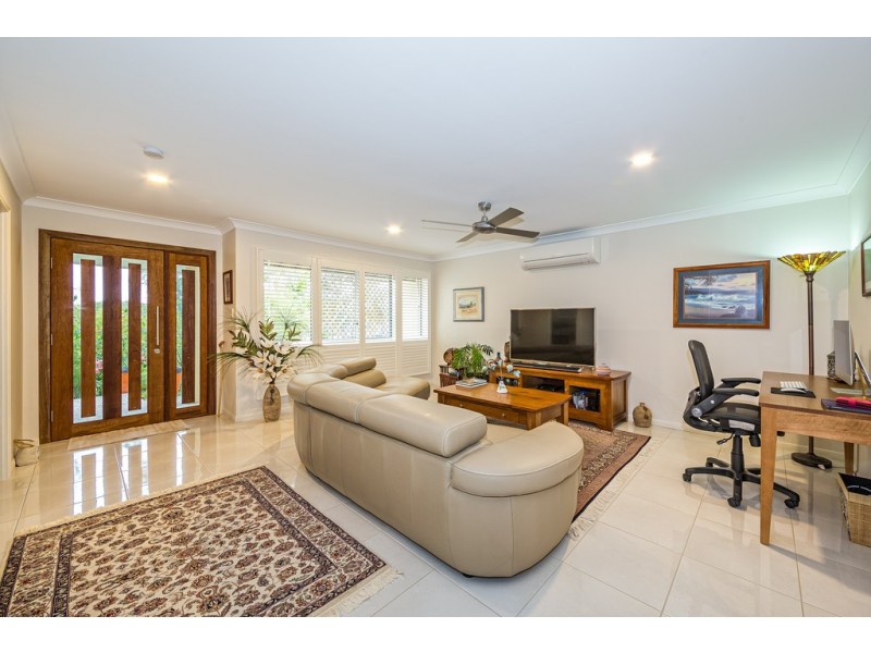 74 Avon Avenue, Banksia Beach QLD 4507