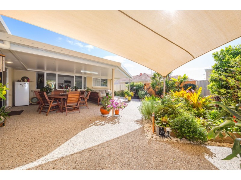 74 Avon Avenue, Banksia Beach QLD 4507