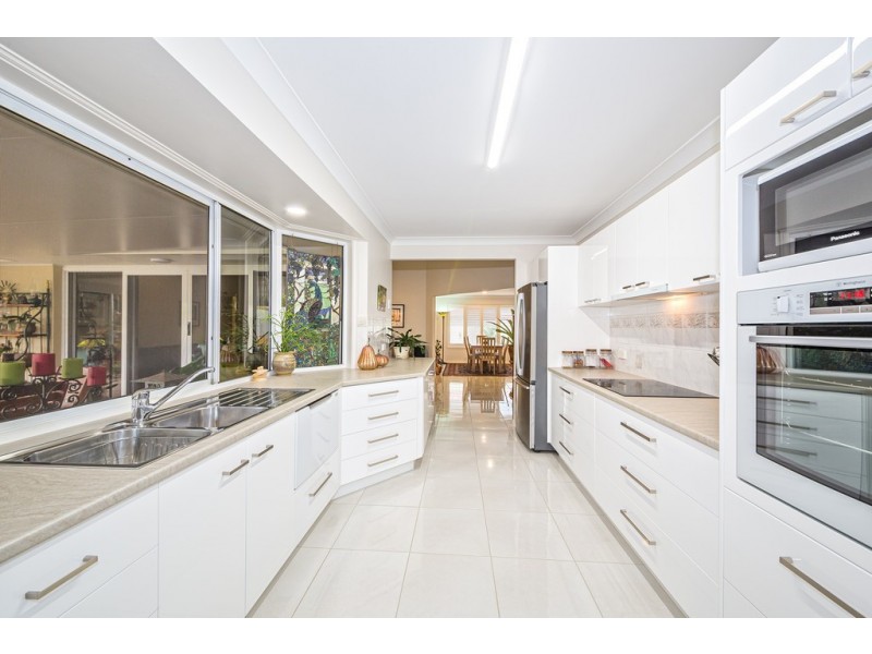 74 Avon Avenue, Banksia Beach QLD 4507