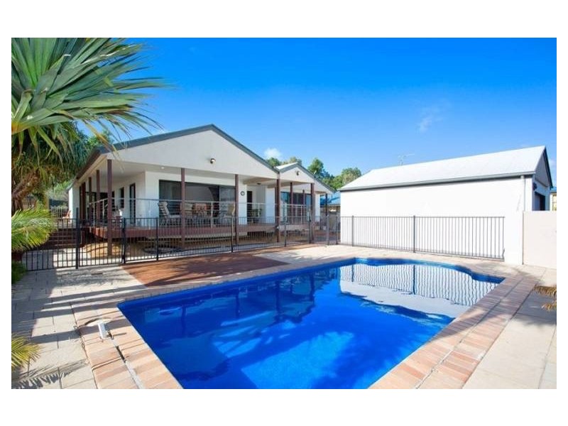 99 Cosmos Avenue, Banksia Beach QLD 4507
