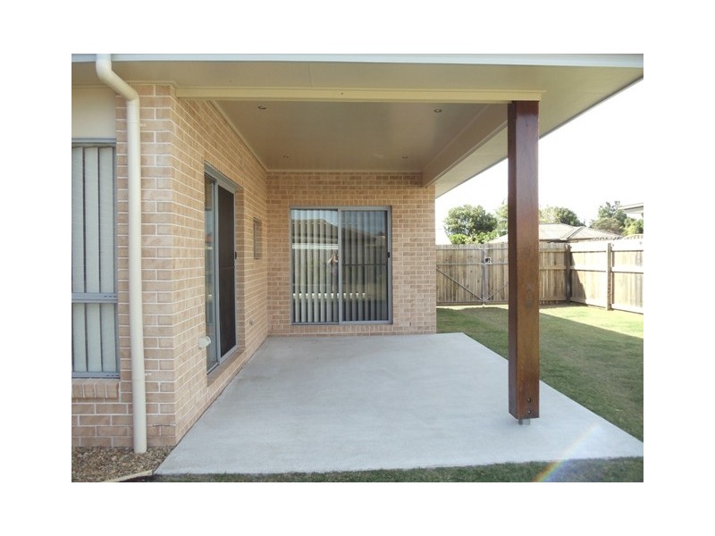 76 Kangaroo Avenue, Bongaree QLD 4507