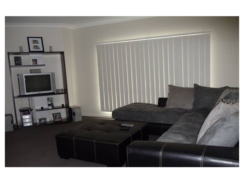 76 Kangaroo Avenue, Bongaree QLD 4507
