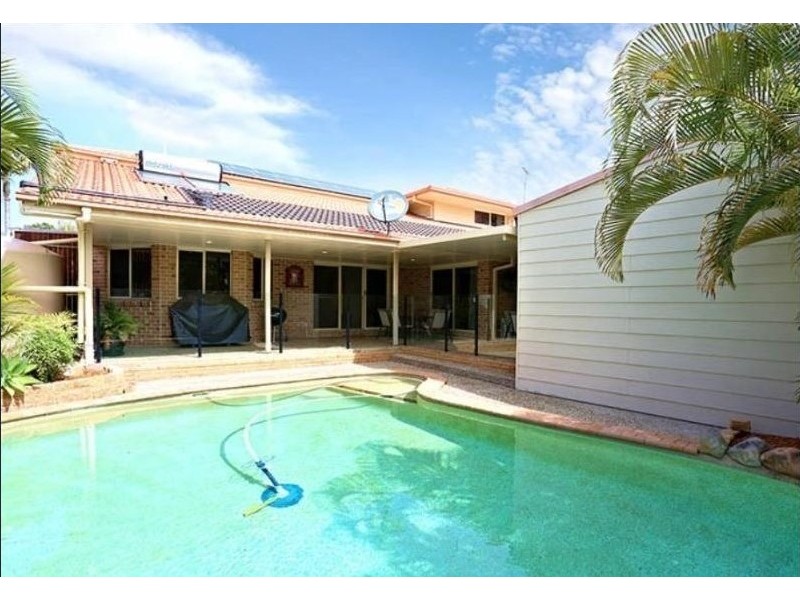 7 Ardel Place, Sandstone Point QLD 4511