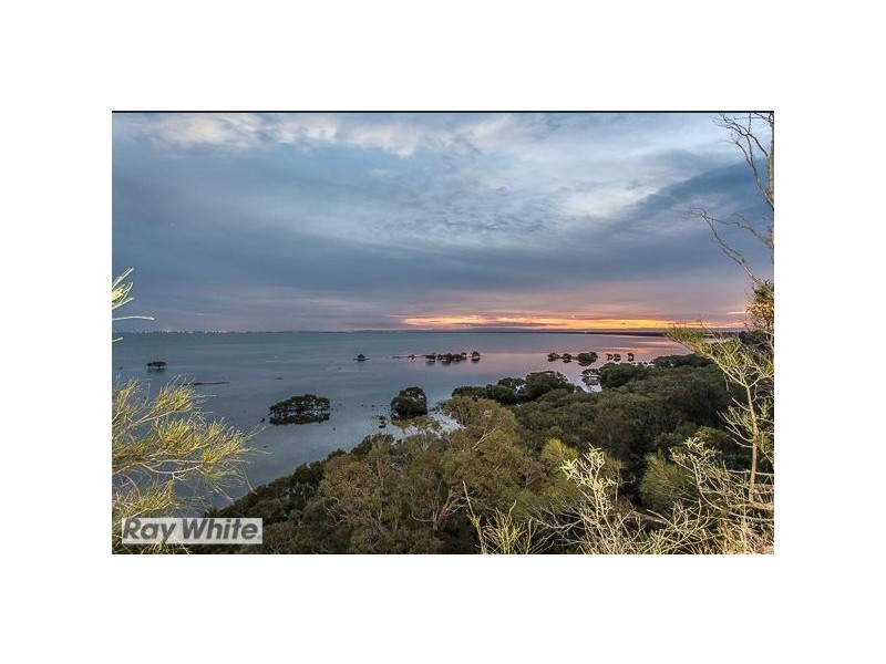 7 Ardel Place, Sandstone Point QLD 4511