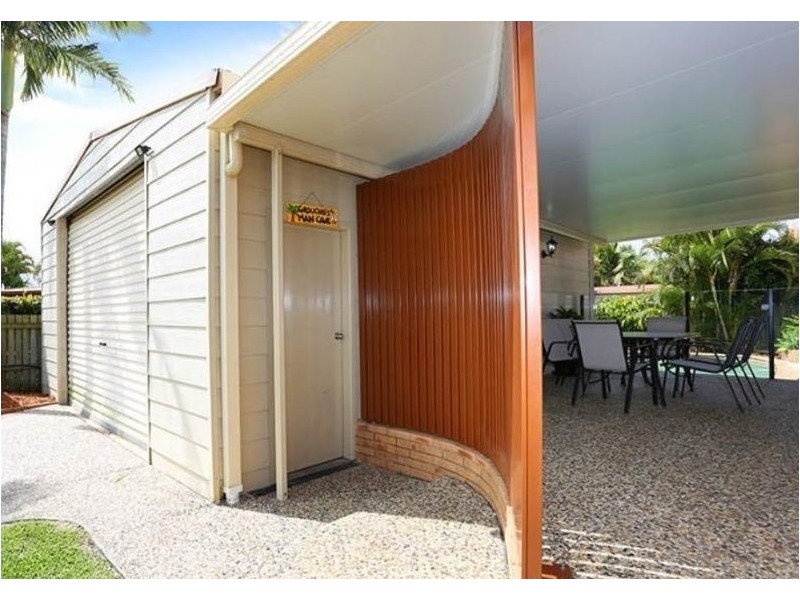 7 Ardel Place, Sandstone Point QLD 4511