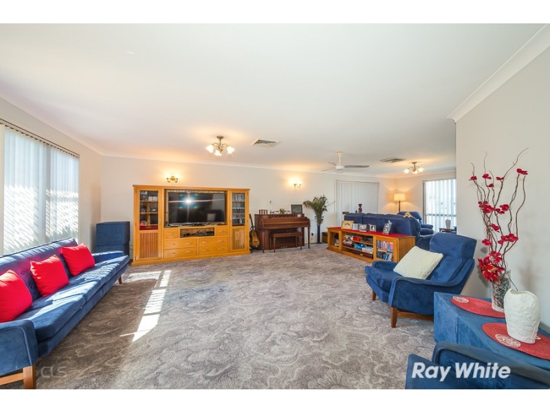 98 Endeavour Drive, Banksia Beach QLD 4507