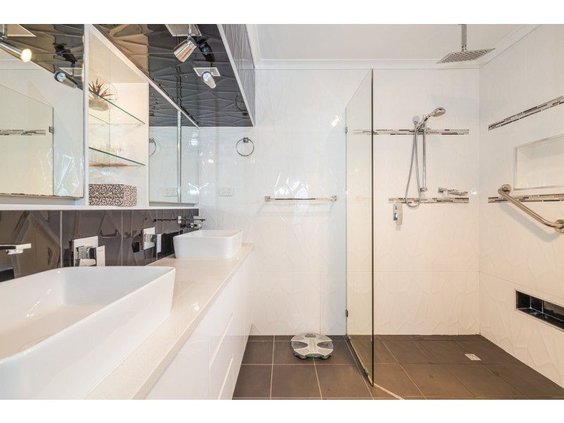 193 Endeavour Drive, Banksia Beach QLD 4507