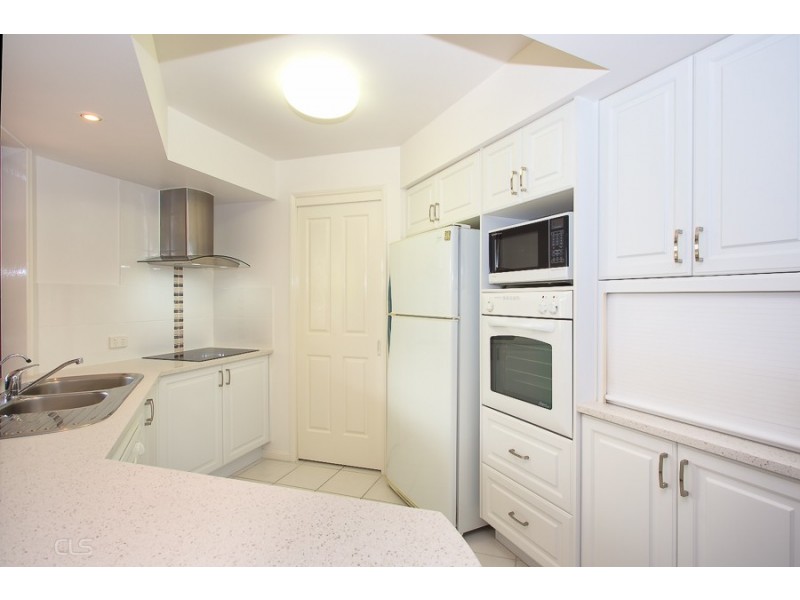 9 Scarborough Court, Sandstone Point QLD 4511