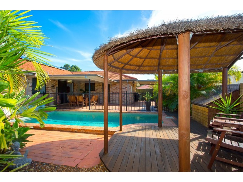 9 Scarborough Court, Sandstone Point QLD 4511