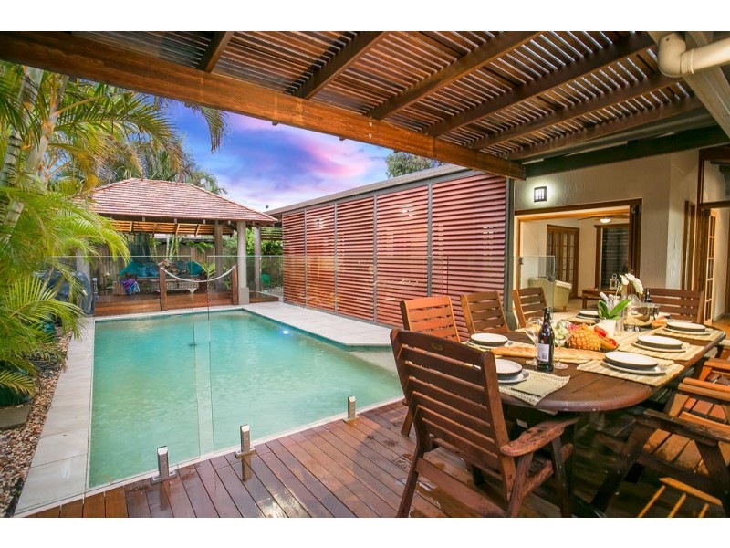 8 Hinkler Parade, Maroochydore QLD 4558
