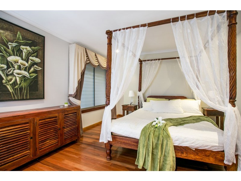 8 Hinkler Parade, Maroochydore QLD 4558