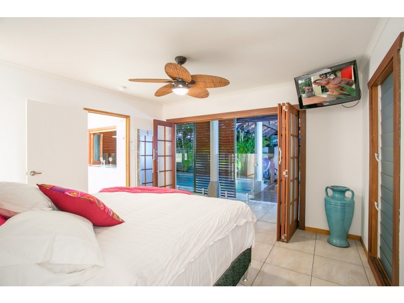 8 Hinkler Parade, Maroochydore QLD 4558