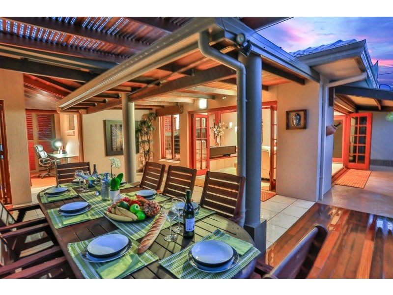 8 Hinkler Parade, Maroochydore QLD 4558