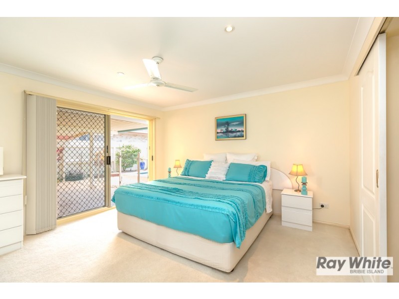 2 Headsail Drive, Banksia Beach QLD 4507