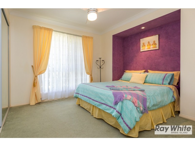 2 Headsail Drive, Banksia Beach QLD 4507