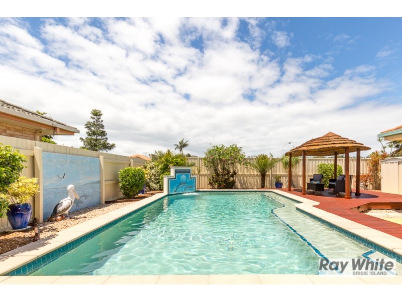 2 Headsail Drive, Banksia Beach QLD 4507