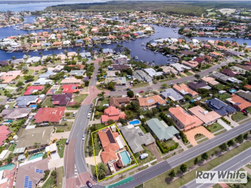 2 Headsail Drive, Banksia Beach QLD 4507