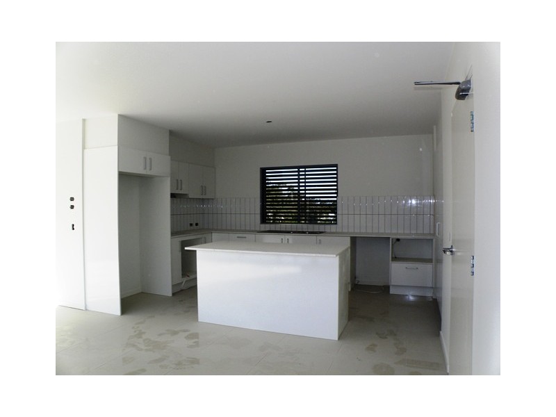 4/2 Blaik Street, Woorim QLD 4507