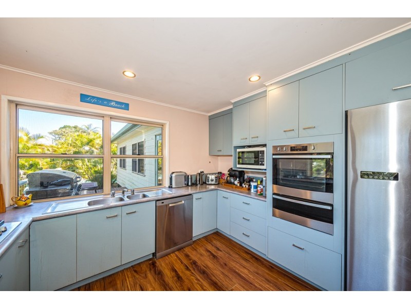 18 Ford Street, Bongaree QLD 4507
