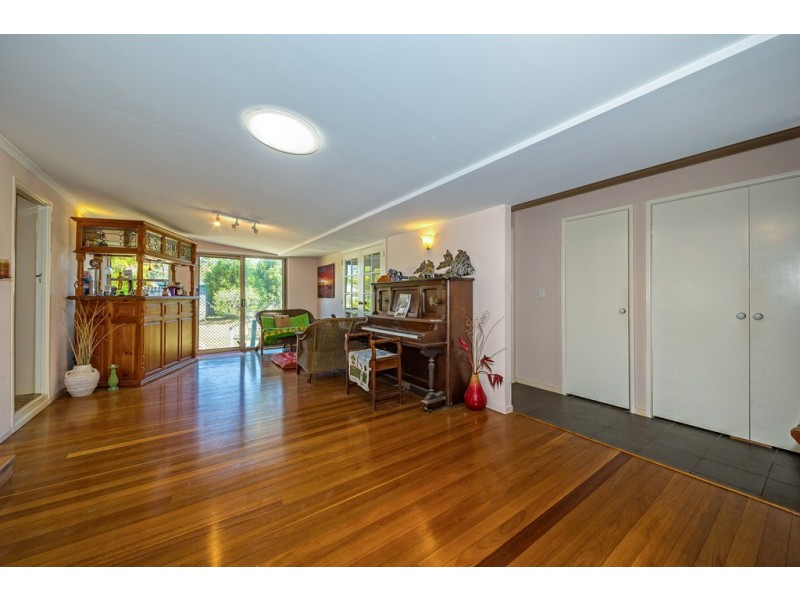 18 Ford Street, Bongaree QLD 4507
